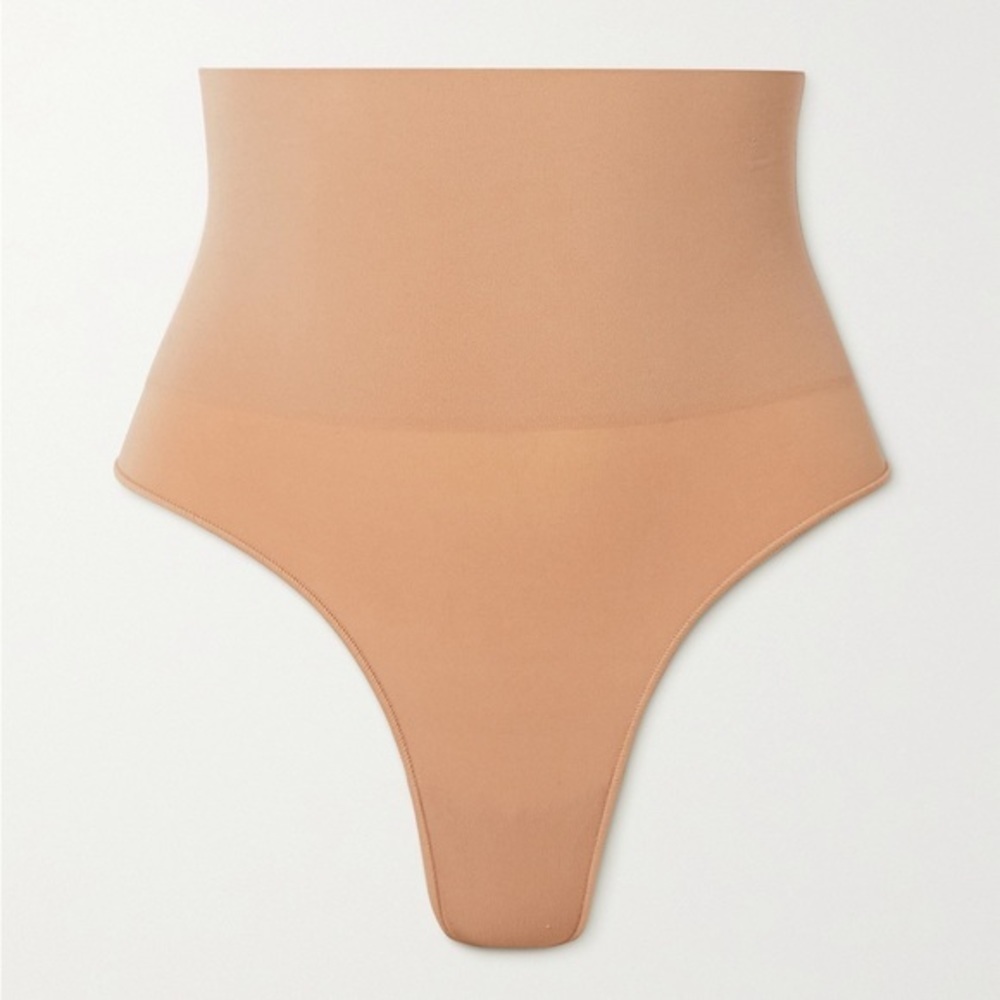 SKIMS Core Control thong - Ochre